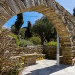 Traditional Tinos Olive Mill House Semesterbostad Chatzirados