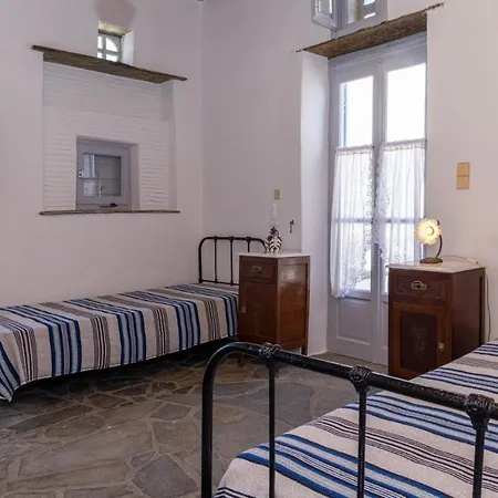 Tinos Olive Mill House Tatil Evi Chatzirados