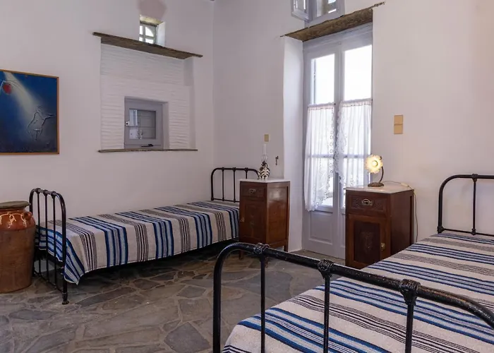 Traditional Tinos Olive Mill House 別荘 Chatzirados